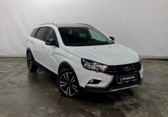 Подержанный автомобиль LADA (ВАЗ) Vesta Wagon 2021 года (3 фото)