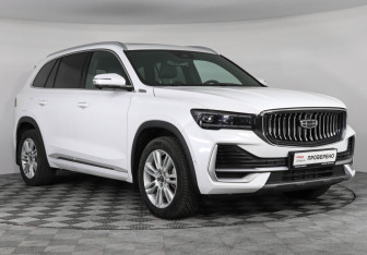 Подержанный автомобиль Geely Monjaro 2024 года (3 фото)