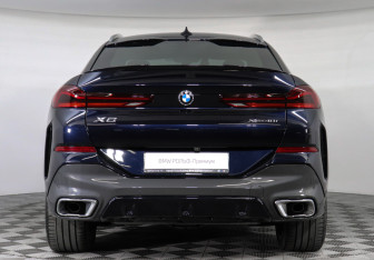 Подержанный автомобиль BMW X6 2020 года (4 фото)