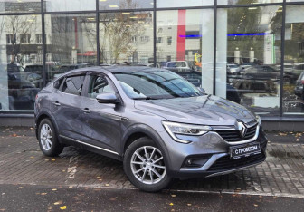 Подержанный автомобиль Renault Arkana 2019 года (3 фото)