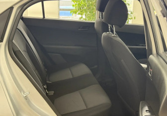 Подержанный автомобиль Hyundai Creta 2017 года (15 фото)