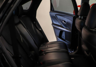 Подержанный автомобиль Toyota Venza 2013 года (20 фото)