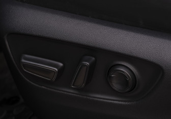 Подержанный автомобиль Toyota Land Cruiser Suv 2024 года (23 фото)