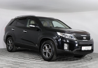Подержанный автомобиль Kia Sorento 2013 года (3 фото)