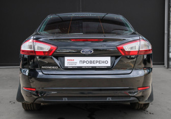 Подержанный автомобиль Ford Mondeo Sedan 2011 года (5 фото)