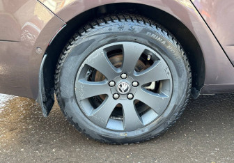 Подержанный автомобиль Skoda Octavia Liftback 2018 года (14 фото)