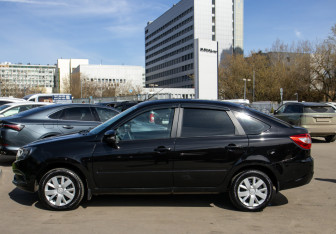Подержанный автомобиль LADA (ВАЗ) Granta Liftback 2023 года (6 фото)