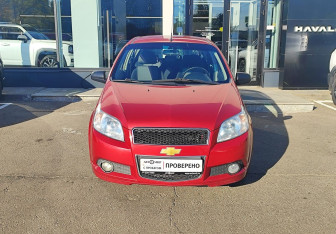 Подержанный автомобиль Chevrolet Aveo Hatchback 2010 года (2 фото)
