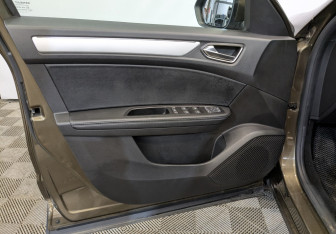 Подержанный автомобиль Renault Arkana 2021 года (19 фото)