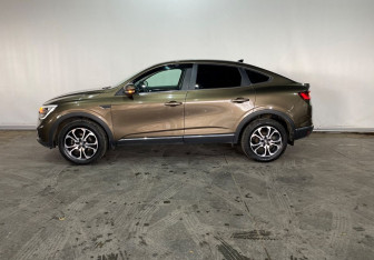 Подержанный автомобиль Renault Arkana 2019 года (7 фото)