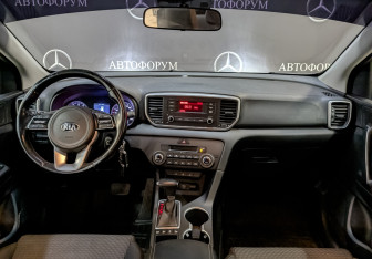 Подержанный автомобиль Kia Sportage 2020 года (14 фото)
