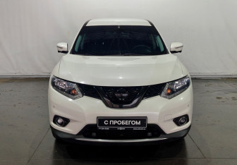 Подержанный автомобиль Nissan X-Trail 2017 года (2 фото)