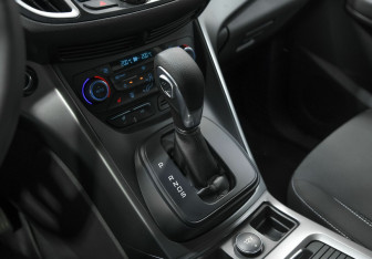 Подержанный автомобиль Ford Kuga 2019 года (9 фото)