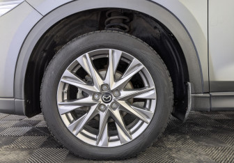 Подержанный автомобиль Mazda CX-5 2019 года (12 фото)