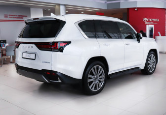 Новый Lexus LX 2025 (5 фото)