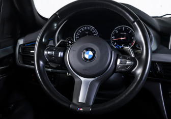 Подержанный автомобиль BMW X6 2019 года (13 фото)