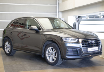 Подержанный автомобиль Audi Q5 2020 года (3 фото)