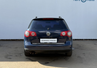 Подержанный автомобиль Volkswagen Passat Wagon 2007 года (6 фото)