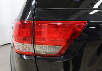 Подержанный автомобиль Jeep Grand Cherokee 2012 года (26 фото)