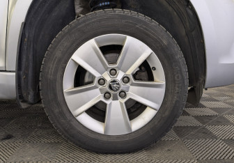 Подержанный автомобиль Skoda Yeti 2014 года (12 фото)