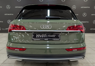 Подержанный автомобиль Audi Q5 2021 года (6 фото)