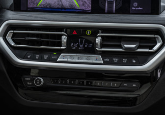 Подержанный автомобиль BMW X3 2021 года (16 фото)
