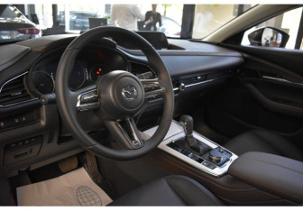 Новый Mazda CX-30 2025 (7 фото)