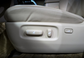 Подержанный автомобиль Toyota Land Cruiser Suv 2018 года (21 фото)