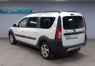 Подержанный автомобиль LADA (ВАЗ) Largus Wagon 2018 года (7 фото)