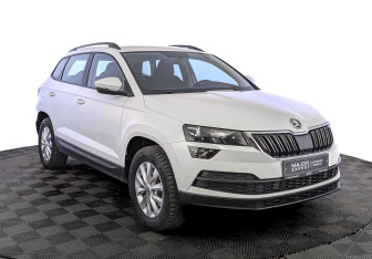Подержанный автомобиль Skoda Karoq 2021 года (3 фото)
