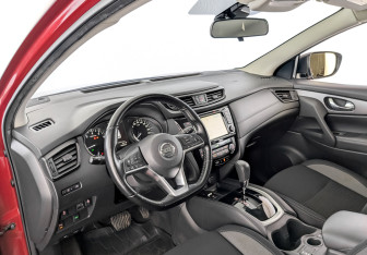 Подержанный автомобиль Nissan Qashqai 2020 года (16 фото)