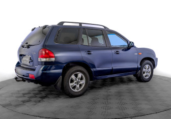 Подержанный автомобиль Hyundai Santa Fe 2008 года (5 фото)