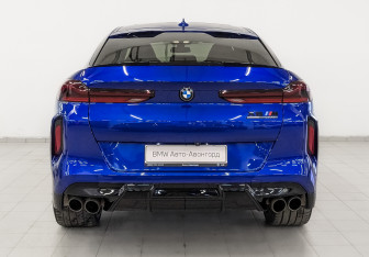Подержанный автомобиль BMW X6 M 2021 года (6 фото)