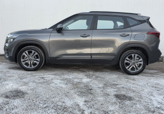 Подержанный автомобиль Kia Seltos 2021 года (8 фото)