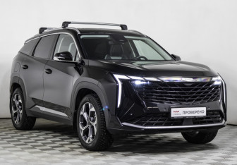 Подержанный автомобиль Geely Atlas 2024 года (3 фото)