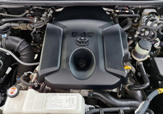 Подержанный автомобиль Toyota Land Cruiser Prado 2017 года (9 фото)