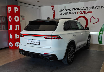 Подержанный автомобиль Geely Monjaro 2025 года (4 фото)