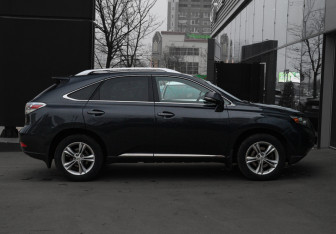 Подержанный автомобиль Lexus RX 2011 года (4 фото)