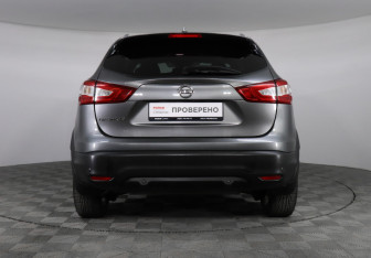 Подержанный автомобиль Nissan Qashqai 2018 года (6 фото)