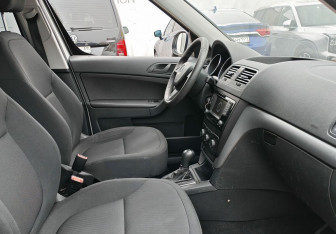 Подержанный автомобиль Skoda Yeti 2015 года (9 фото)