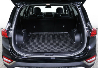 Подержанный автомобиль Hyundai Santa Fe 2019 года (21 фото)