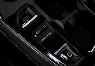 Подержанный автомобиль Changan UNI-T 2023 года (17 фото)