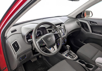 Подержанный автомобиль Hyundai Creta 2018 года (16 фото)
