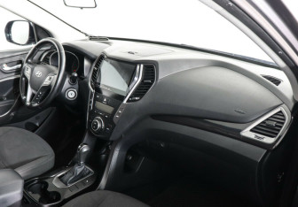 Подержанный автомобиль Hyundai Santa Fe 2014 года (5 фото)