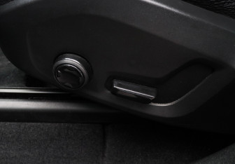 Подержанный автомобиль Volvo XC60 2019 года (13 фото)