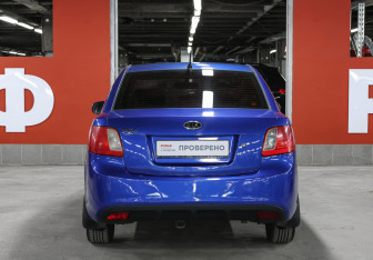 Подержанный автомобиль Kia Rio Sedan 2010 года (6 фото)