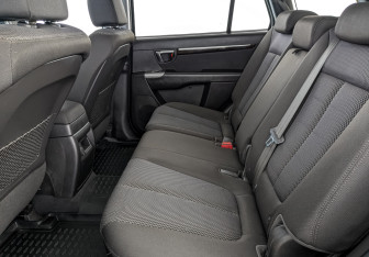 Подержанный автомобиль Hyundai Santa Fe 2011 года (18 фото)