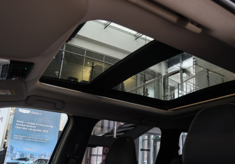 Подержанный автомобиль Mitsubishi Outlander 2022 года (9 фото)