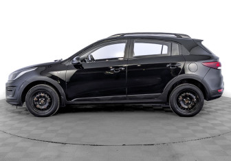 Подержанный автомобиль Kia Rio Hatchback 2020 года (8 фото)