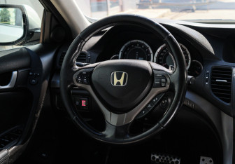 Подержанный автомобиль Honda Accord Sedan 2008 года (11 фото)